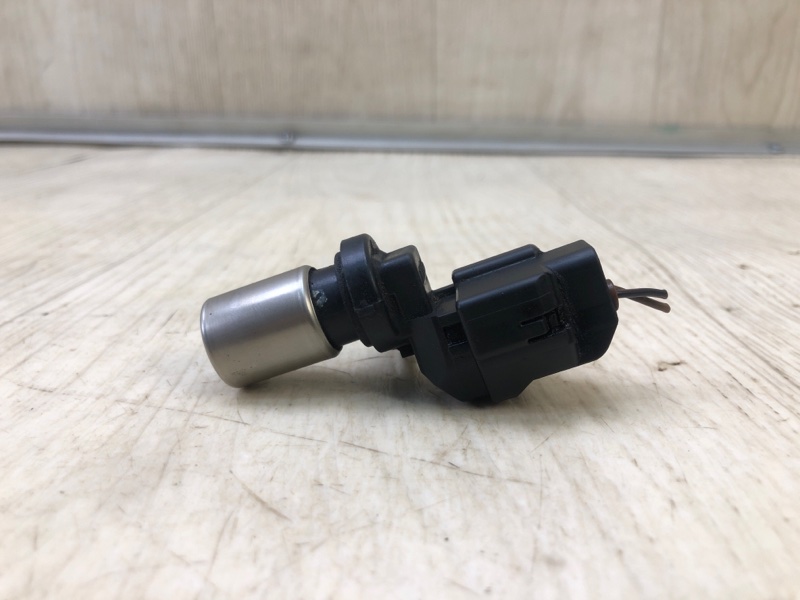 Датчик положения коленвала LEXUS ES300 96-01 MCV20 3.0 1MZFE