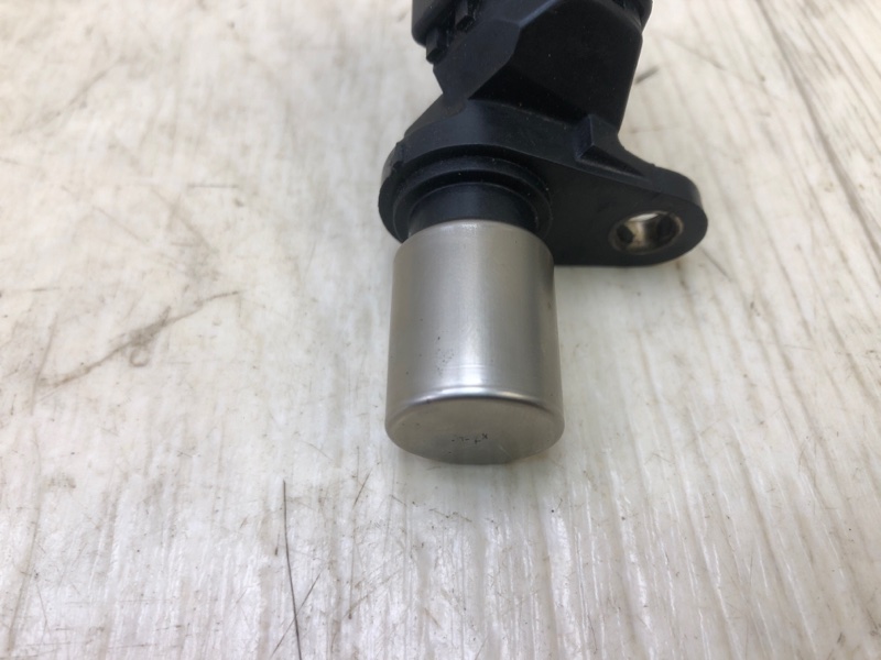 Датчик положения коленвала ES300 96-01 1998 MCV20 3.0 1MZFE