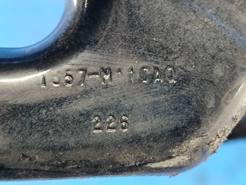 Петля капота правая EXPEDITION 17- 2018 T35PDTD Петля капота правая EXPEDITION 17- 2018 T35PDTD