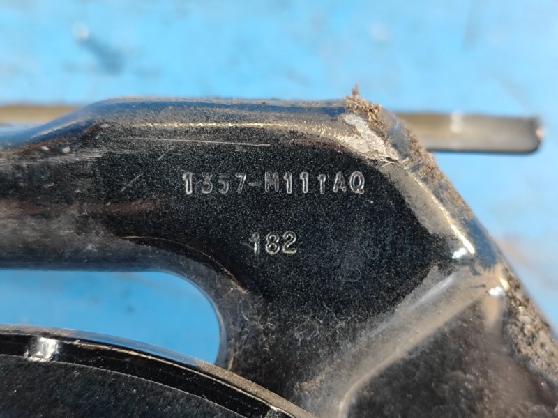 Петля капота левая EXPEDITION 17- 2018 T35PDTD Петля капота левая EXPEDITION 17- 2018 T35PDTD