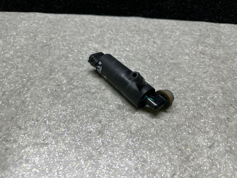 Насос омывателя фар TEANA J32 08-14 Насос омывателя фар TEANA J32 08-14