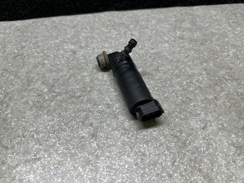 Насос омывателя фар NISSAN TEANA J32 08-14 Насос омывателя фар NISSAN TEANA J32 08-14