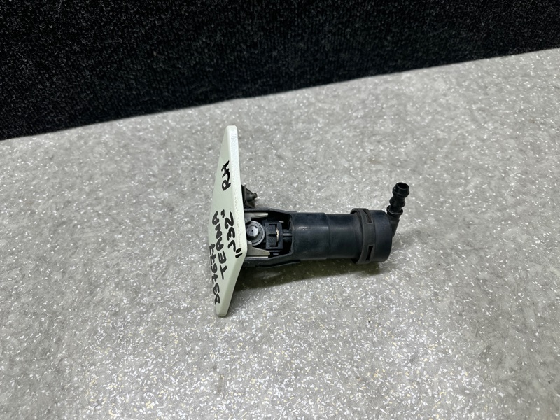 Форсунка омывателя фар правая TEANA J32 08-14