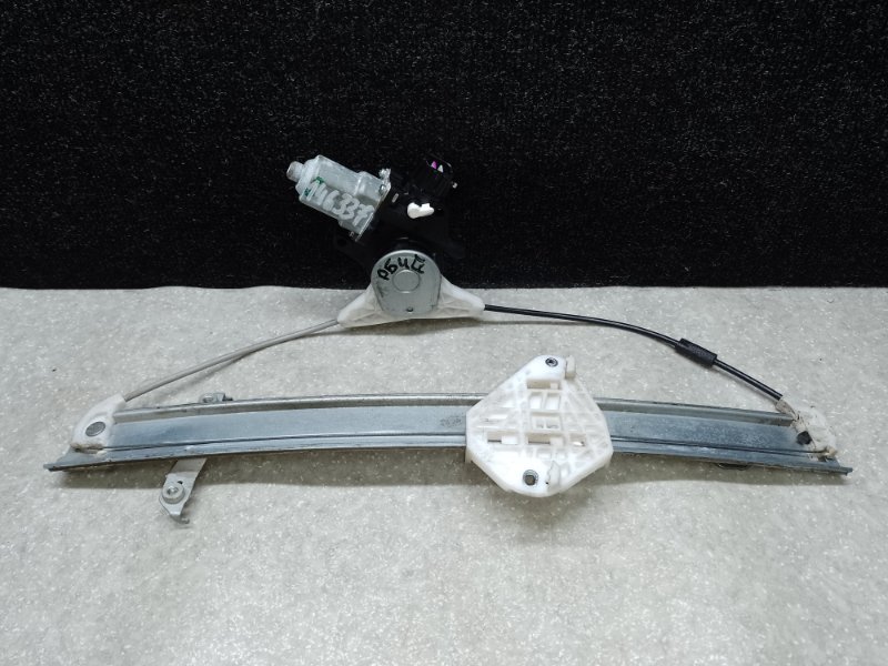 Стеклоподъемник задний правый SUBARU LEGACY 09-15 BM 2010 Седан 2.5 EJ253 61042AJ00A Б/У