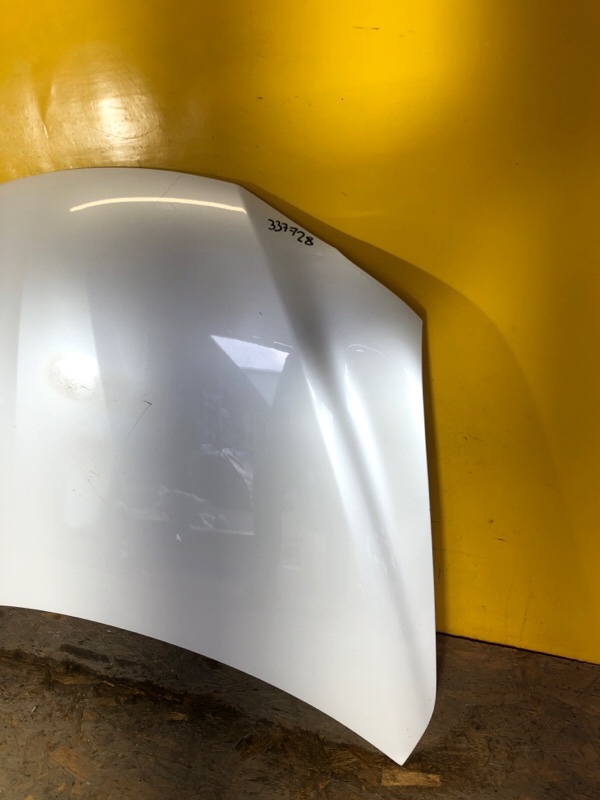 Капот LEXUS CT200 17-