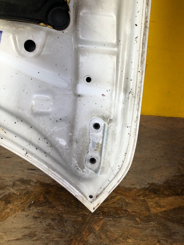 Капот CT200 17-