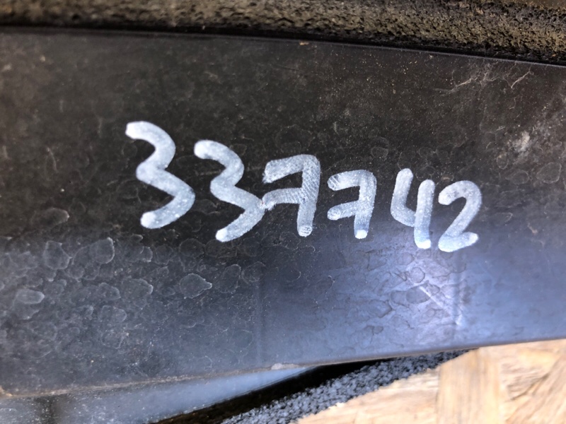 Пыльник крыла передний левый CT200 17-