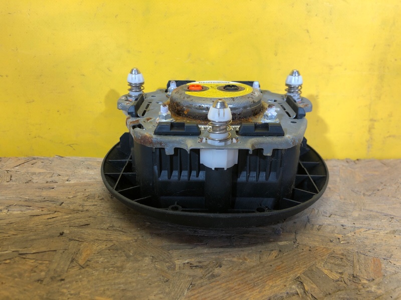 Подушка безопасности в руль CT200 17- Подушка безопасности в руль CT200 17-