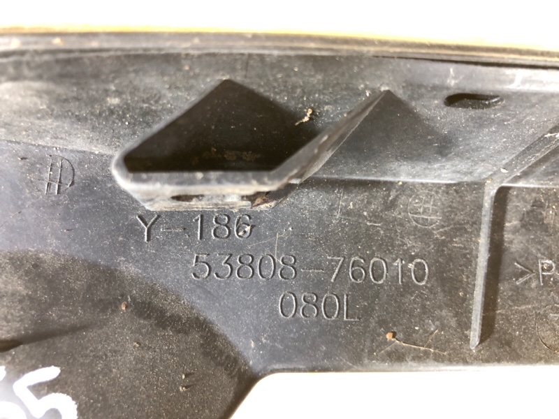 Накладка крыла переднего внутренняя левая CT200 17-