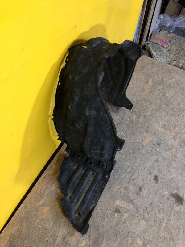 Подкрылок передний правый COROLLA 18- Подкрылок передний правый COROLLA 18-