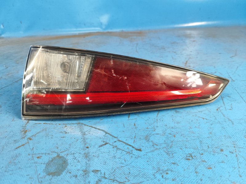 Фонарь наружный правый PRIUS 16- 2016 1.8 2ZRFXE Фонарь наружный правый PRIUS 16- 2016 1.8 2ZRFXE