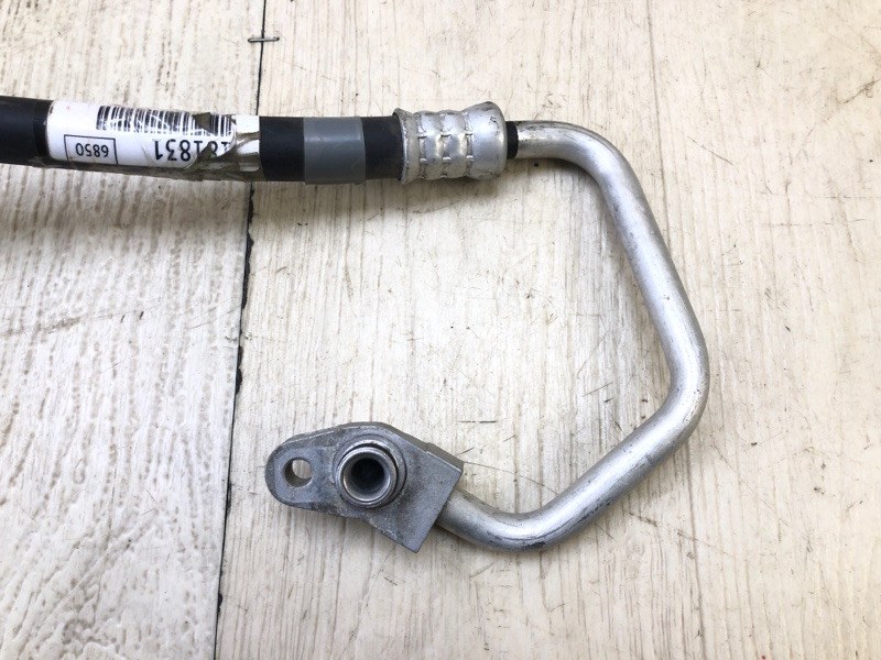 Трубка кондиционера RAV4 13-19 2017 ZSA42 2.0 3ZRFE