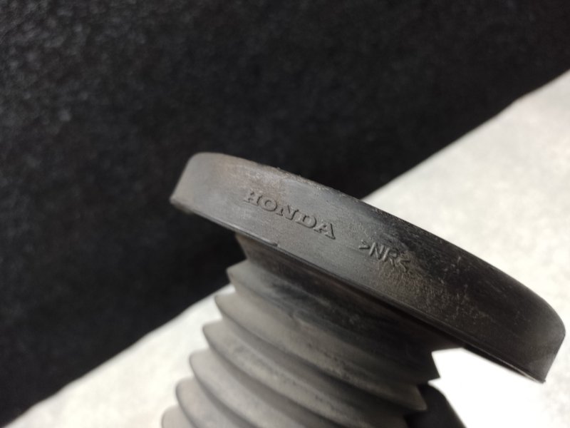 Пыльник амортизатора задний MDX (YD3) 13-21 2013 3.5 J35Y5 Пыльник амортизатора задний MDX (YD3) 13-21 2013 3.5 J35Y5