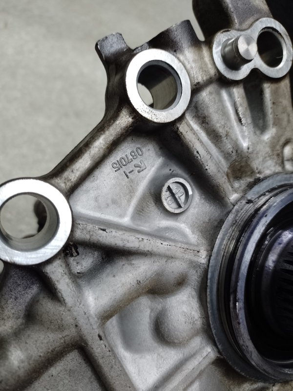 Раздаточная коробка OUTLANDER XL 05-13 4B12