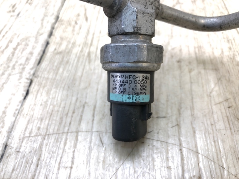 Трубка кондиционера CAMRY 30 02-06 2.4 2AZ-FE Трубка кондиционера CAMRY 30 02-06 2.4 2AZ-FE