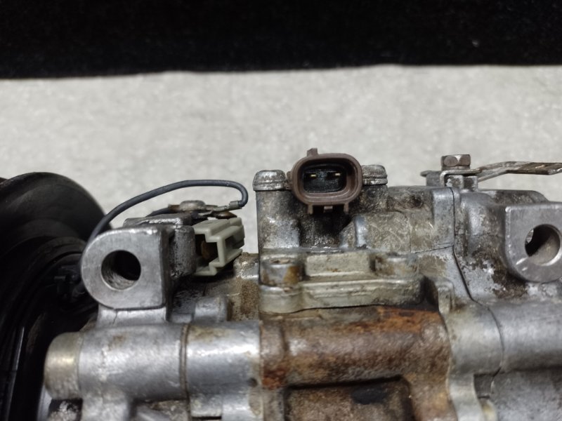 Компрессор кондиционера COROLLA E100 91-95 Компрессор кондиционера COROLLA E100 91-95