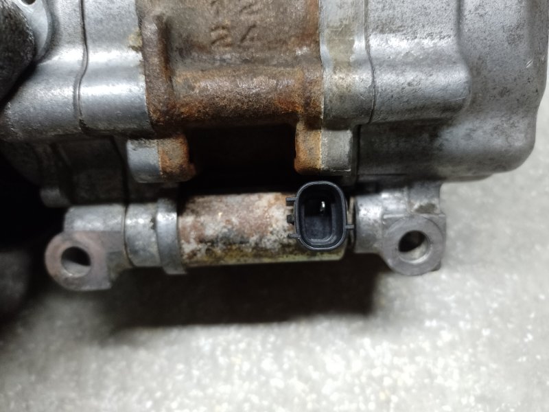 Компрессор кондиционера COROLLA E100 91-95 Компрессор кондиционера COROLLA E100 91-95