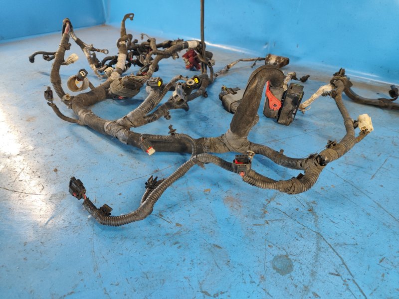 Провода высоковольтные 200 10-14 2012 2.4 ED3 Провода высоковольтные 200 10-14 2012 2.4 ED3