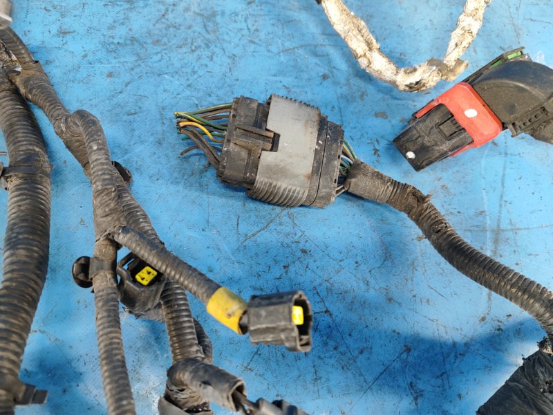 Провода высоковольтные 200 10-14 2012 2.4 ED3 Провода высоковольтные 200 10-14 2012 2.4 ED3