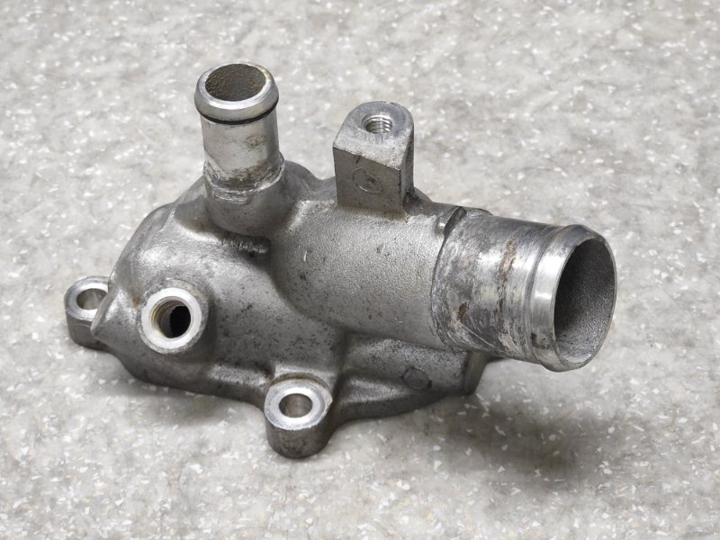 Корпус термостата NISSAN X-TRAIL T30 01-07 2.5 QR25DE