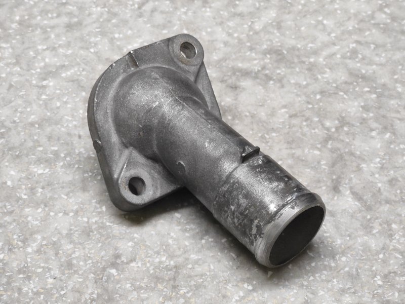 Крышка термостата NISSAN X-TRAIL T30 01-07 2.5 QR25DE 13049-6N200 Б/У