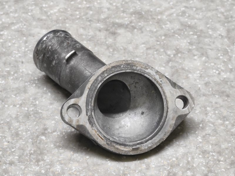 Крышка термостата X-TRAIL T30 01-07 2.5 QR25DE