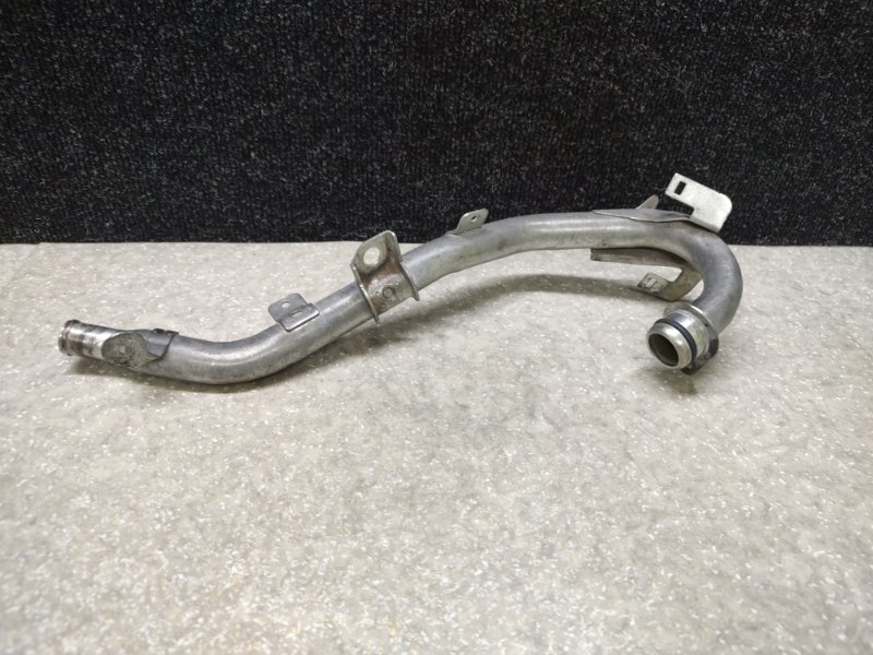 Патрубок системы охлаждения NISSAN X-TRAIL T30 01-07 2.5 QR25DE 21022-8H301 Б/У