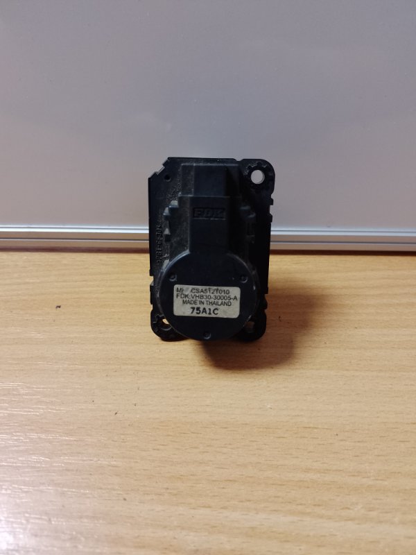 Моторчик заслонки печки MITSUBISHI LANCER X 10 07-15 7820A080 Б/У