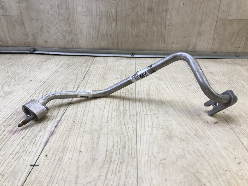 Трубка кондиционера 300 04-10 2008 Седан 3.5 EGG Трубка кондиционера 300 04-10 2008 Седан 3.5 EGG