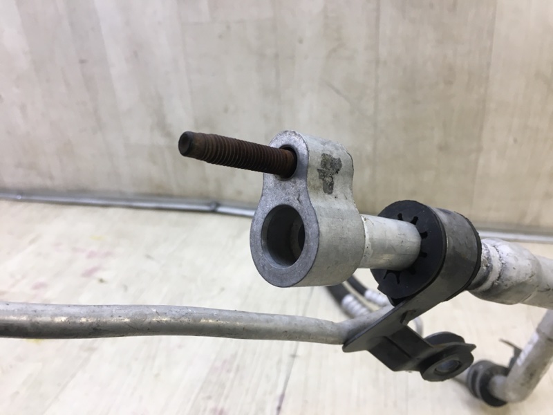 Трубка кондиционера 200 14-16 2015 UF 2.4 ED6