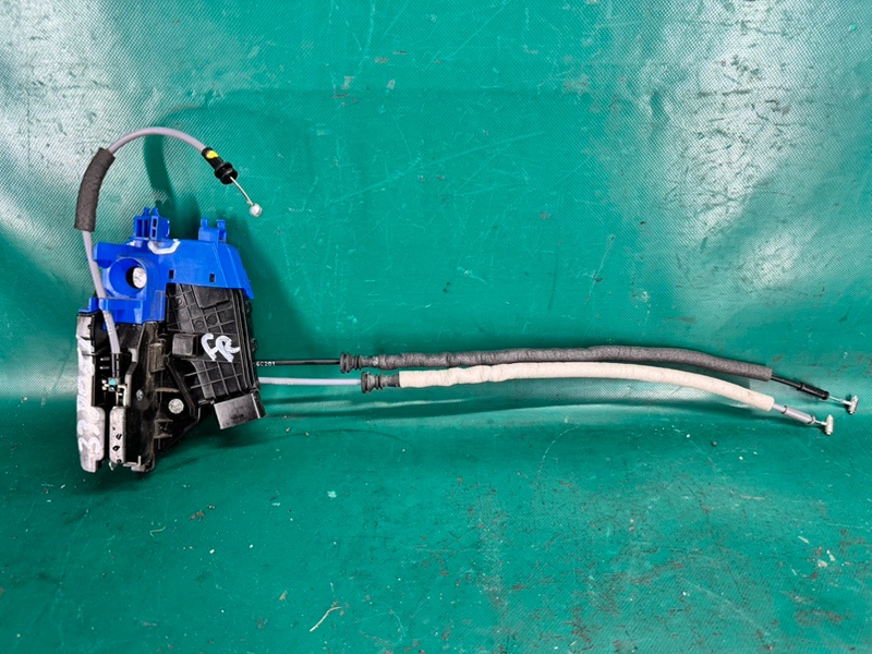 Замок двери передний правый ELANTRA AD 16- 2016 2.0 G4NH Замок двери передний правый ELANTRA AD 16- 2016 2.0 G4NH