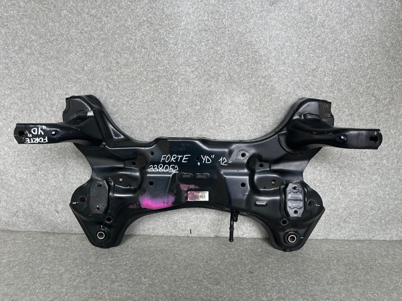 Балка передней подвески KIA FORTE YD 12- 62405-A7500 Б/У