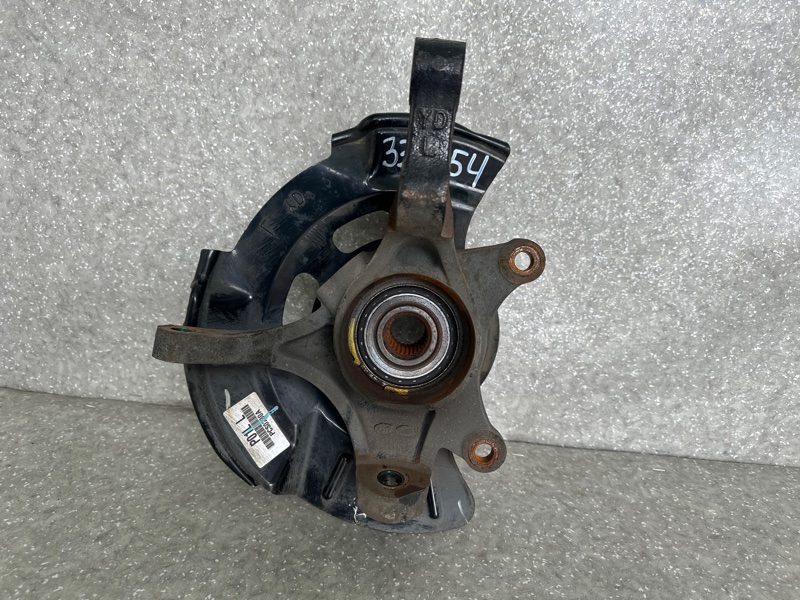 Кулак поворотный левый KIA FORTE YD 12- 51715-A7000 Б/У