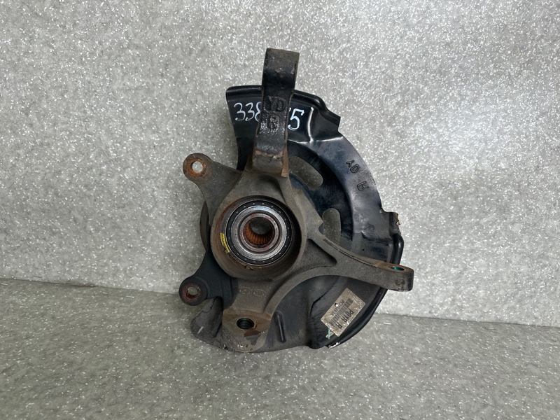 Кулак поворотный правый KIA FORTE YD 12- 51716-A7000 Б/У