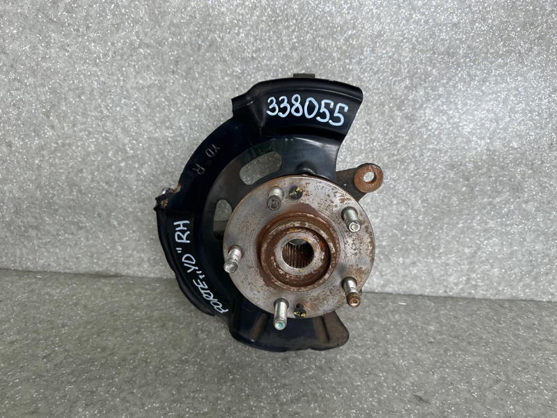 Кулак поворотный правый KIA FORTE YD 12-