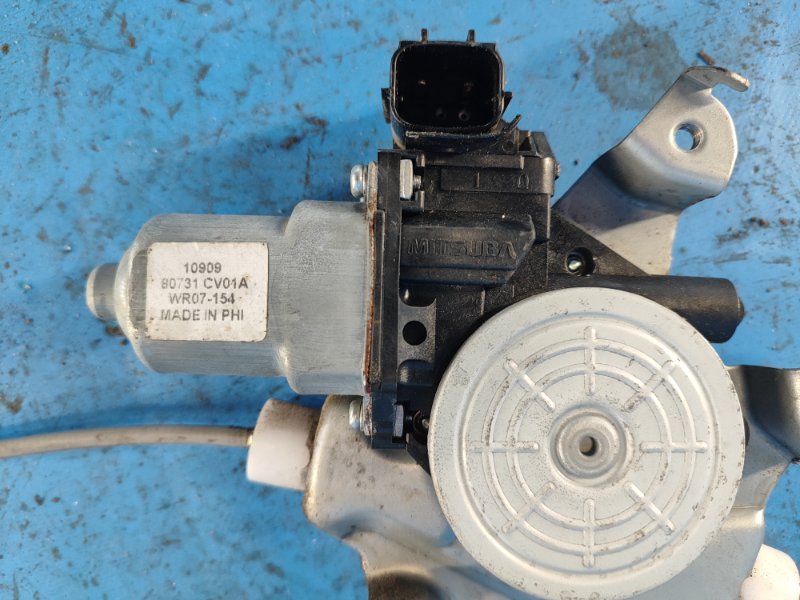 Стеклоподъемник передний левый NISSAN LEAF 10-17