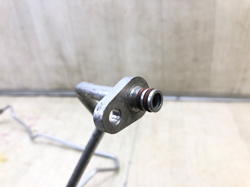 Трубка кондиционера FIESTA 08-17 2013 CCN 1.6 HXJB