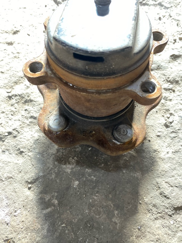 Ступица задняя левая X-TRAIL/ROGUE T32 13-20