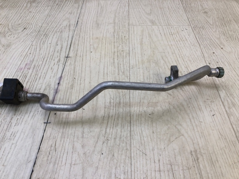 Трубка кондиционера KIA SORENTO XM 09-14 XM 2.4 G4KE