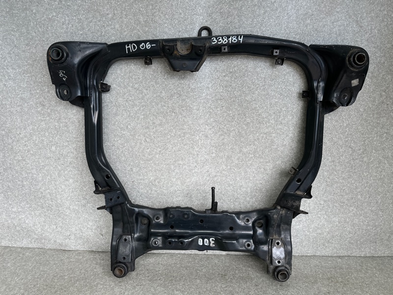 Балка передней подвески HYUNDAI ELANTRA HD 06-11 62405-2H300 Б/У