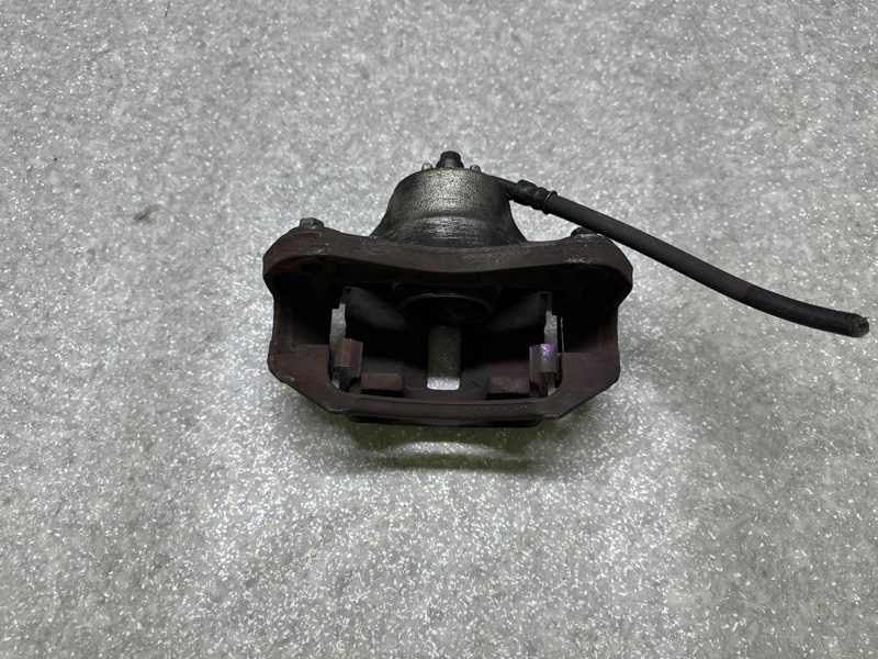 Суппорт тормозной передний правый ACCENT MC 06-10 Суппорт тормозной передний правый ACCENT MC 06-10