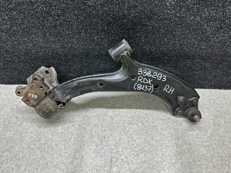 Рычаг передней подвески нижний правый RDX 12-19 2013 3.5 J35Z2