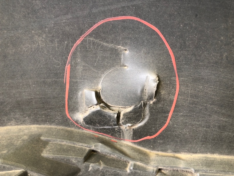 Бампер задний ES 18- Бампер задний ES 18-