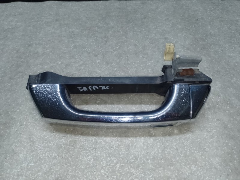 Ручка двери багажника H3 05-10 2006 L52 3.5 L Ручка двери багажника H3 05-10 2006 L52 3.5 L