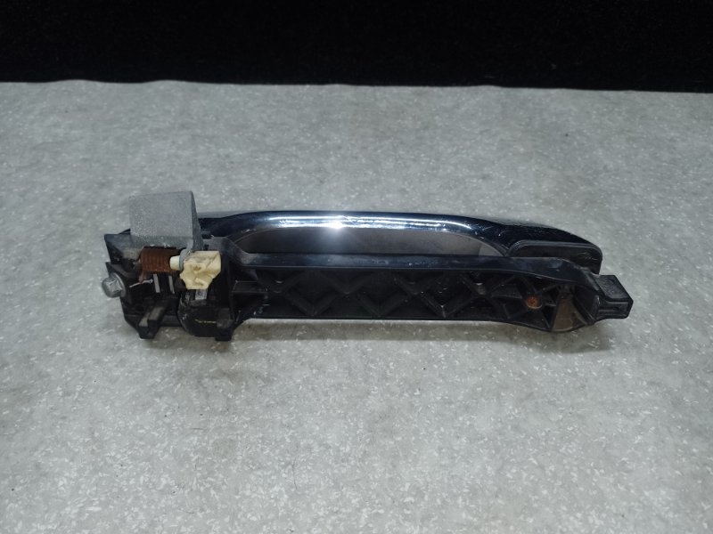 Ручка двери багажника HUMMER H3 05-10 L52 3.5 L Ручка двери багажника HUMMER H3 05-10 L52 3.5 L