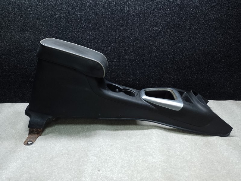 Консоль КПП H3 05-10 2006 L52 3.5 L