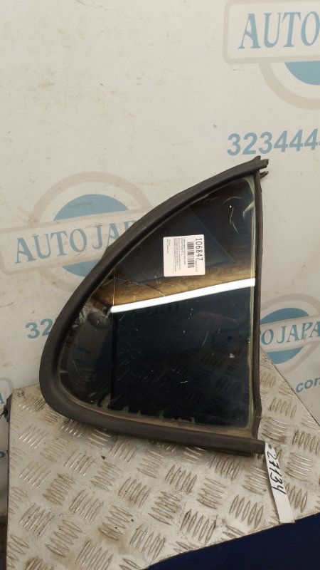 Стекло двери глухое заднее правое NISSAN MICRA 03-11 82262-AX100 Б/У