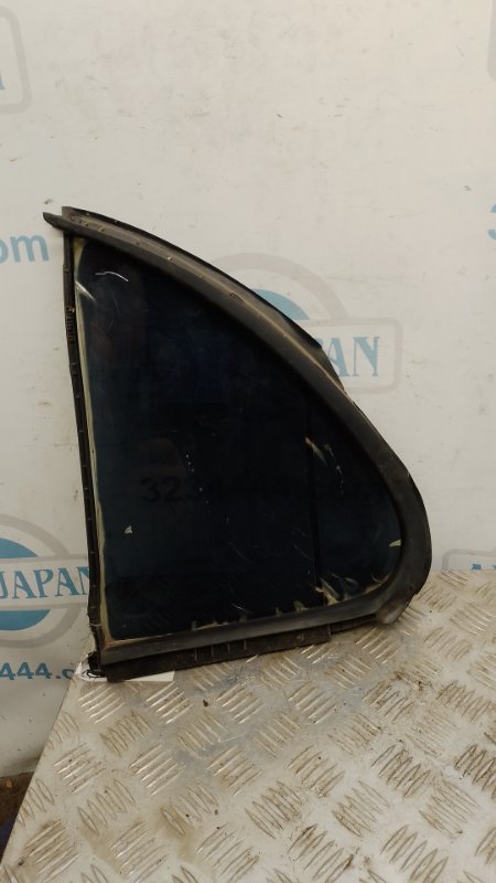 Стекло двери глухое заднее правое NISSAN MICRA 03-11