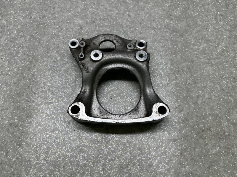 Кронштейн опоры двигателя ACURA RDX 12-19 2013 3.5 J35Z2 50810-TX4-A00 Б/У