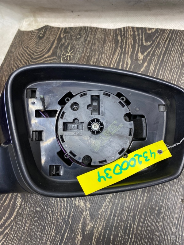 Зеркало правое JETTA USA 10-17